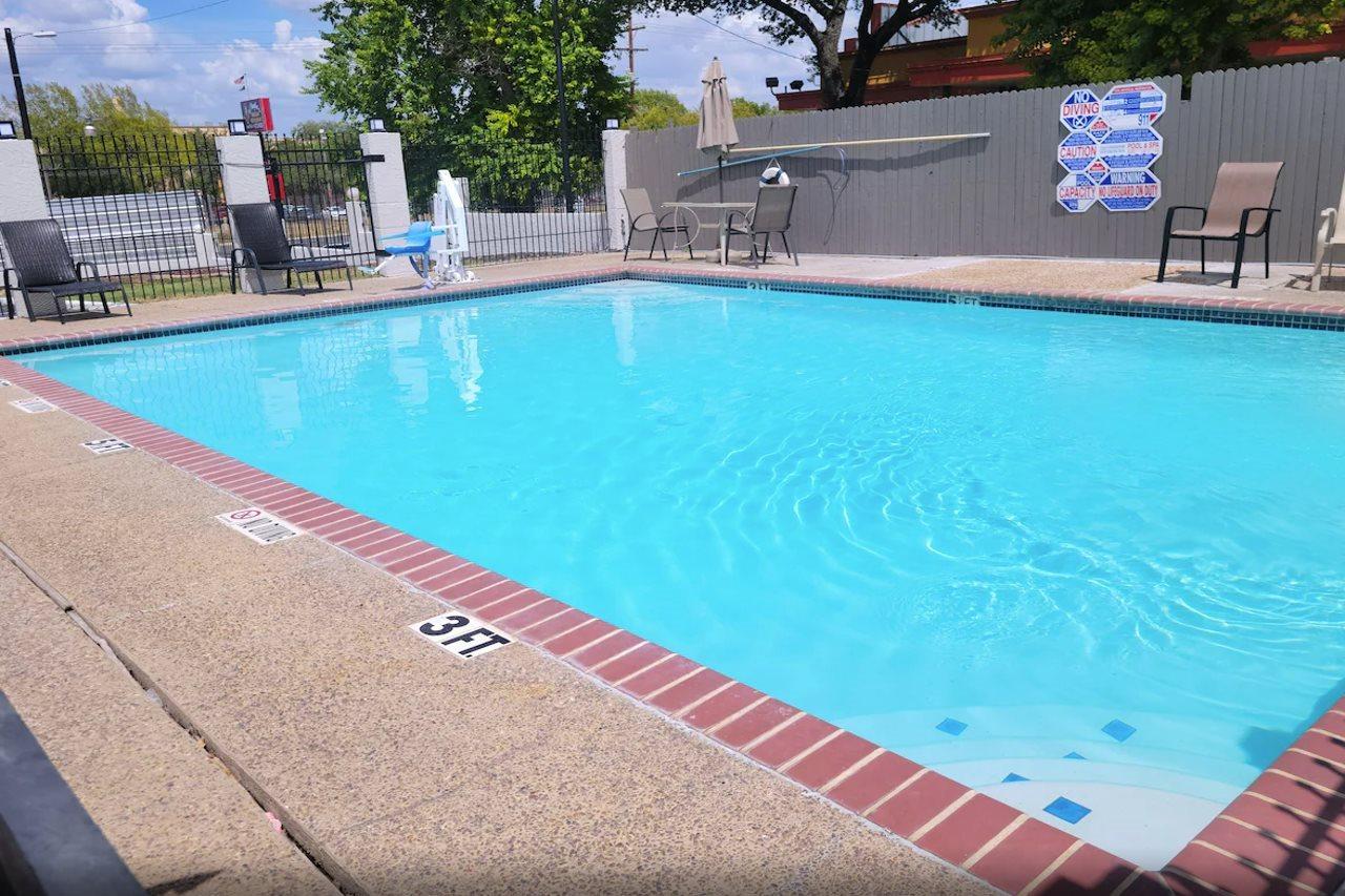Econo Lodge Inn & Suites Near Lackland Afb San Antonio Eksteriør bilde