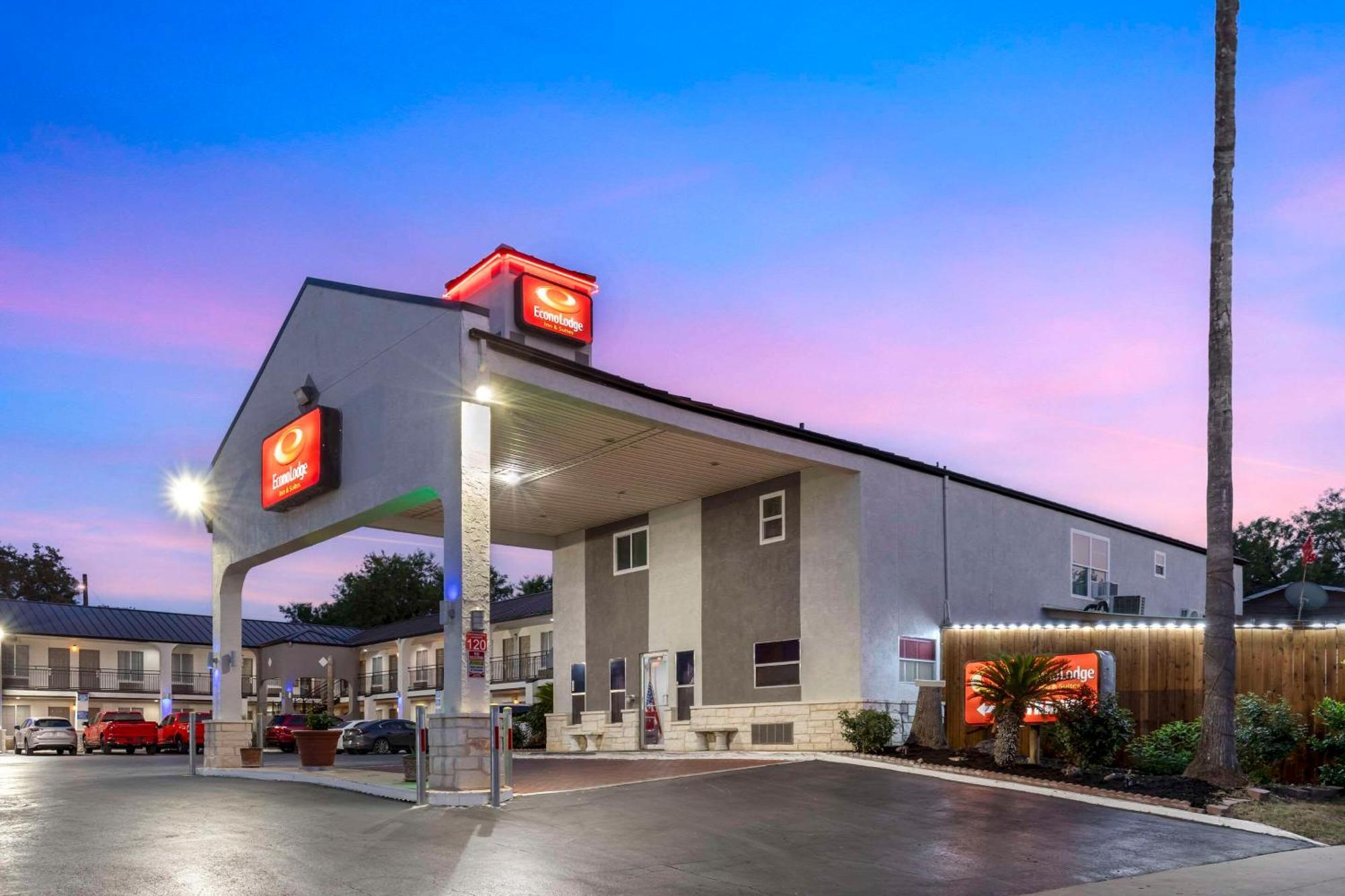 Econo Lodge Inn & Suites Near Lackland Afb San Antonio Eksteriør bilde