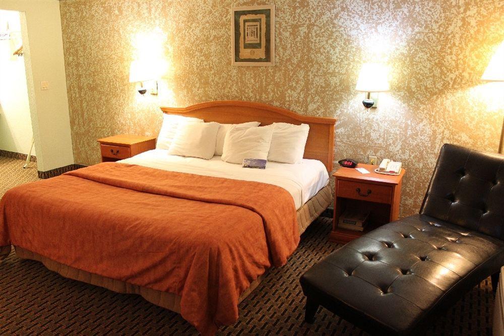 Econo Lodge Inn & Suites Near Lackland Afb San Antonio Eksteriør bilde