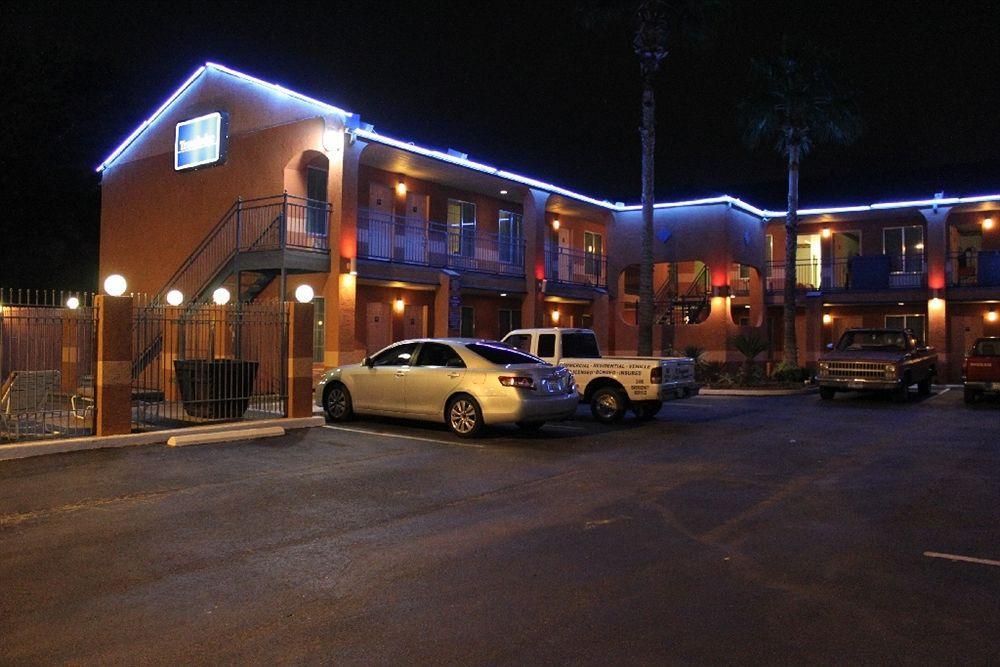 Econo Lodge Inn & Suites Near Lackland Afb San Antonio Eksteriør bilde